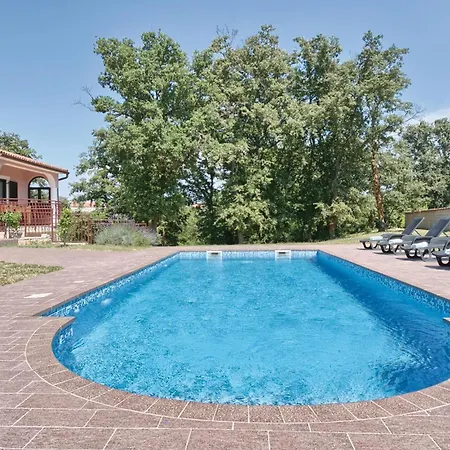 Gorgeous In Krnica Holiday home Kavran