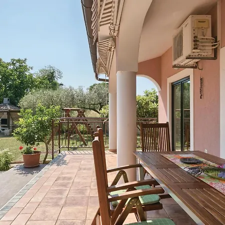Holiday home Gorgeous In Krnica Kavran