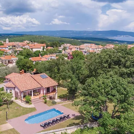 Gorgeous In Krnica Holiday home *